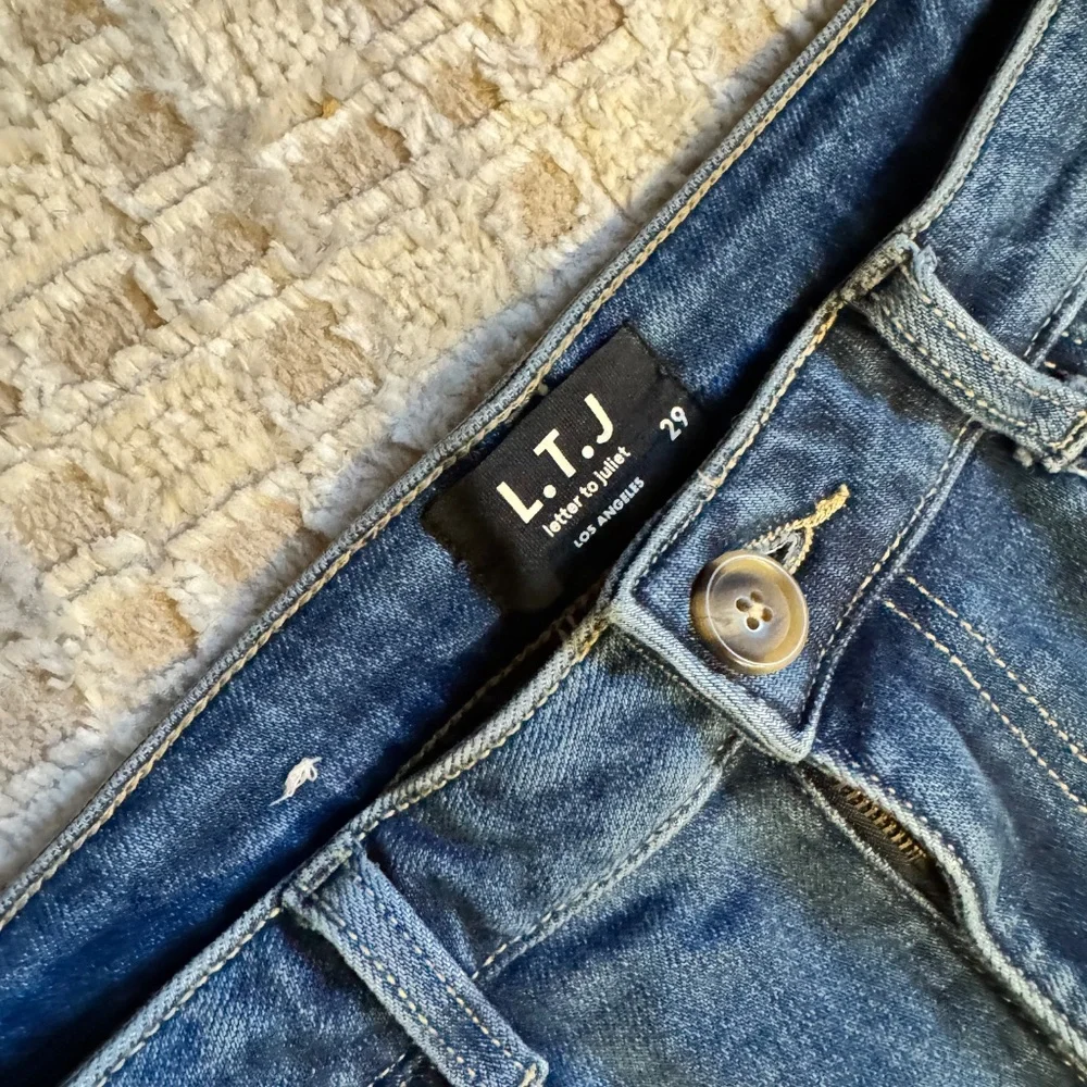 LTJ (Letters to Juliet Denim), Dark A Line Jean, size 29, worn once - Picture 5 of 9